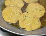 મેથી ની પૂરી (Methi Poori Recipe In Gujarati) રેસીપી સ્ટેપ3ફોટો