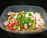 Foto del paso 1 de la receta: Ensalada de garbanzos con atún, pencas de apio y guindilla