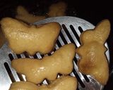 A picture of step 5 of Milk and coconut cincin.