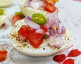 A picture of step 4 of Masala boiled egg street style.