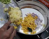 A picture of step 5 of Veg Rice Uttapam.