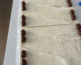 Foto del paso 1 de la receta: Croissants de kinder choco Bons facilísimos