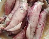 Foto langkah ke 1 dari resep Cumi Masak Kecombrang.