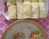 Foto langkah ke 5 dari resep Risoles Rogut Ayam Enak.
