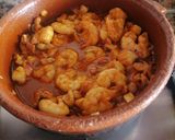 Foto del paso 2 de la receta Timbal de base de revuelto de calabacín con gambas y pulpo al pilpil