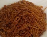 Foto del paso 1 de la receta: Fideuá o fideos tostados con gambón y sepia