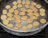 Foto del paso 4 de la receta: Bizcochitos salados (en Sartén)