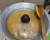 Foto langkah ke 5 dari resep Ayam Woku Kemangi.