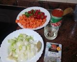 Foto del paso 5 de la receta: Muslos de pollo en salsa con menestra de verduras y setas en freidora de aire