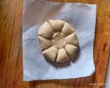 Foto langkah ke 5 dari resep Donat bunga.