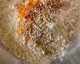 A picture of step 2 of Thalipeeth.