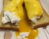 Hình bước làm 4 của món Eggs Benedict