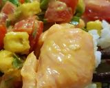 รูปขั้นตอนการทำที่ 3 ของ "ข้าวหน้าแซลมอนอะโวคาโด" 🍚🍣🥑