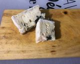 A picture of step 3 of Mini Puff Pastry Croissants with Roquefort and Blue Poppy Seeds.