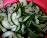 Foto langkah ke 1 dari resep 43. Tumis Timun Jepang Kyuri.