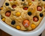Foto del paso 5 de la receta: FOCACCIA🌿🍅Con Uchuvas🫒 y Más...!