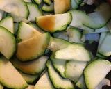 Foto del paso 1 de la receta: Tortilla de verduras saludable con soja