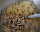 Foto del paso 5 de la receta: Tortilla de patatas con butifarra de huevo