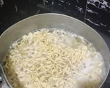 Foto langkah ke 3 dari resep Mie Jamur Enoki Kuah Tomyam (kaldu dari kulit udang).