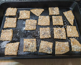 Foto del paso 2 de la receta: Galletitas saladas con semillas