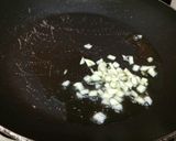 A picture of step 2 of Pumpkin coconut soup.