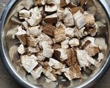 Gombakrémleves pirított gombával recept fázis 1 fotója