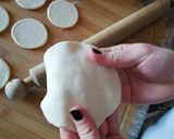 A picture of step 4 of Chinese Dumplings 🥟🥕 with Sweet and Sour Sauce 🍜.