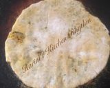 A picture of step 5 of Dal stuffed paratha.