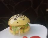 Foto langkah ke 7 dari resep Burger kukus ikan crispy.