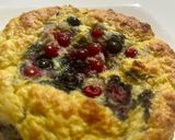 Foto del passaggio 2 della ricetta Dolcetto della domenica con ricotta e frutti rossi
