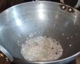 A picture of step 5 of Red Sauce Pasta.