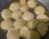 Foto langkah ke 4 dari resep Bakso goreng, bola - bola ayam.