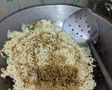 Foto langkah ke 2 dari resep Mie goreng.