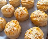 A legegyszerűbb, zsíros burgonyás pogácsa recept fázis 4 fotója