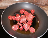 Foto del paso 1 de la receta: Chorizo con calabacín
