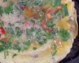 A picture of step 5 of 10 mins Hara lehsan Omelette (green garlic omelette).