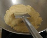A picture of step 1 of Upma.