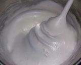 Foto langkah ke 2 dari resep 20. Steam Plain Cupcake.