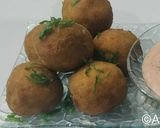 A picture of step 8 of Chicken Cheese Balls.