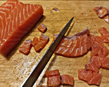 Foto del paso 3 de la receta: Tartar de Salmón con Aguacate