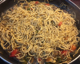Foto del paso 5 de la receta: Noodles con ternera, setas y verduras de “Blade Runner”