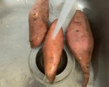 A picture of step 1 of Roasted sweet potatoes 🍠.