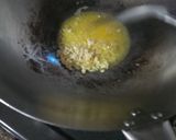 Foto langkah ke 2 dari resep Fusilli Aglio Olio.