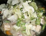 Foto langkah ke 2 dari resep Sup Ceker Tahu #Dapur Fitri.