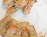 Foto del paso 1 de la receta: Langostinos y setas Eryngii al ajillo
