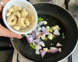 A picture of step 5 of Methi Matar Malai (New Version).