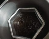 ओरियो बिस्कुट केक प्रेसर कुकर में (Oreo biscuit cake pressure cooker mein recipe in hindi) रेसिपी चरण 4 फोटो
