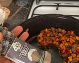 A picture of step 5 of Simple beef sauce.