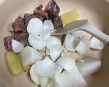 營養滿滿~微酸辣的「白蘿蔔番茄牛肋湯」的食譜步驟3照片