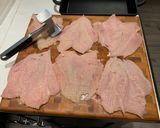 Une image de l'étape 3 de Roulades de poulet farcies aux poivrons rouges et chorizo.